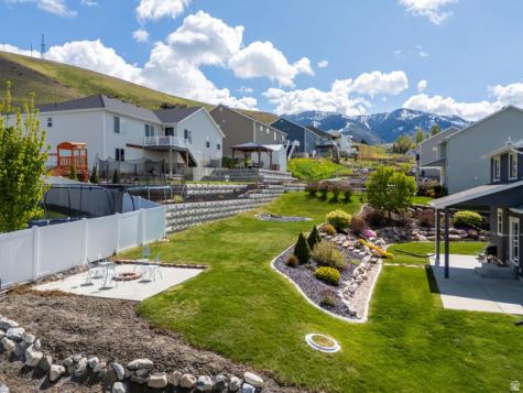 829 E 600 N Hyde Park UT 84318