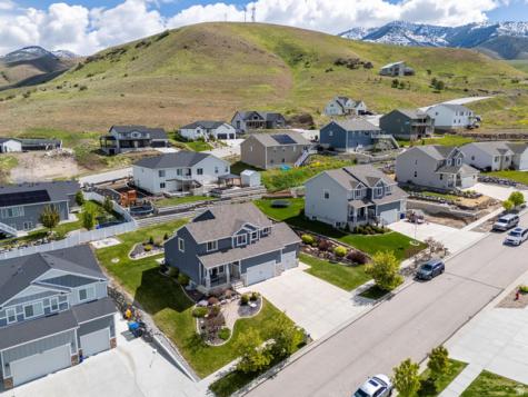 829 E 600 N Hyde Park UT 84318