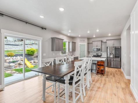 829 E 600 N Hyde Park UT 84318