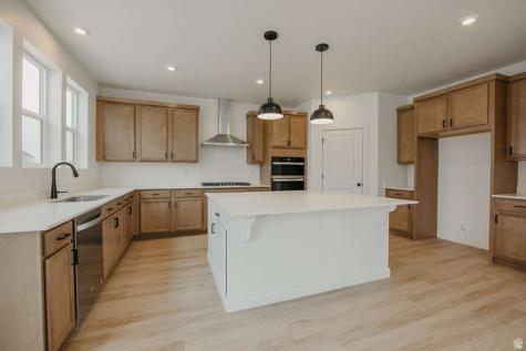 927 W Motor Vu Drive Riverdale UT 84405