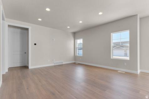 6637 N Bald Eagle Mountain UT 84005