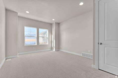 6637 N Bald Eagle Mountain UT 84005