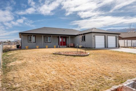 5222 N Tomahawk Drive Enoch UT 84721