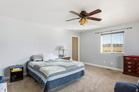 5222 N Tomahawk Drive Enoch UT 84721