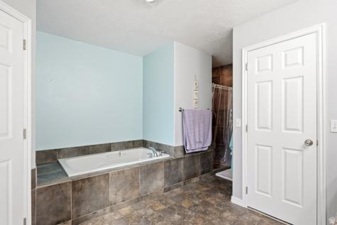 5222 N Tomahawk Drive Enoch UT 84721