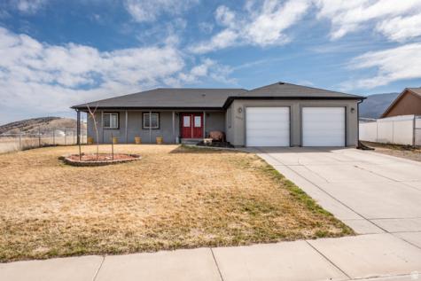 5222 N Tomahawk Drive Enoch UT 84721