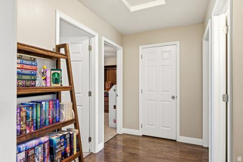 5222 N Tomahawk Drive Enoch UT 84721