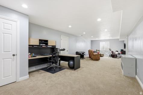 5222 N Tomahawk Drive Enoch UT 84721