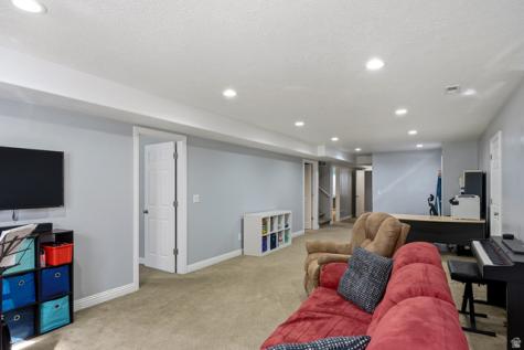 5222 N Tomahawk Drive Enoch UT 84721