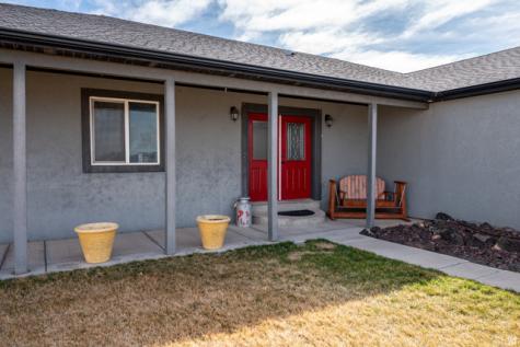 5222 N Tomahawk Drive Enoch UT 84721