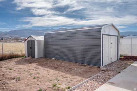 5222 N Tomahawk Drive Enoch UT 84721