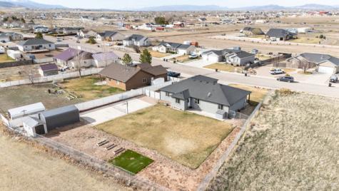 5222 N Tomahawk Drive Enoch UT 84721