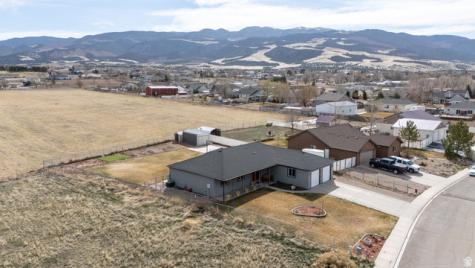 5222 N Tomahawk Drive Enoch UT 84721