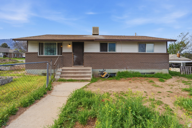 1290 E 100 S Springville UT 84663