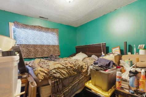 1290 E 100 S Springville UT 84663