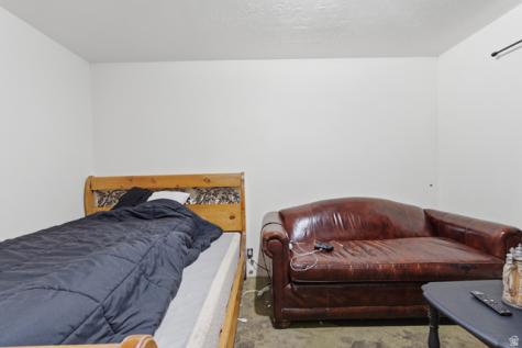 1290 E 100 S Springville UT 84663