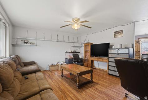 1290 E 100 S Springville UT 84663