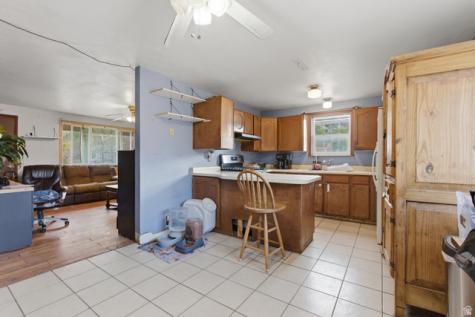 1290 E 100 S Springville UT 84663