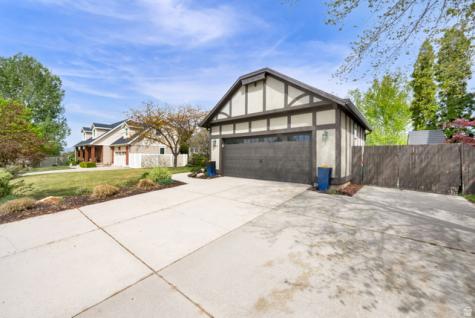 2373 E Glacier View Drive S Sandy UT 84092