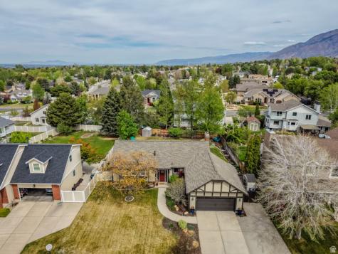 2373 E Glacier View Drive S Sandy UT 84092
