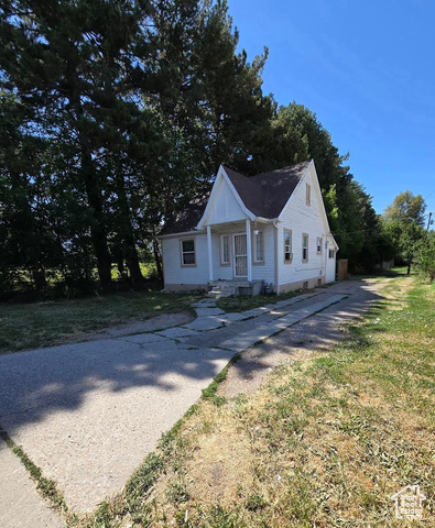 1700 E 3300 S Millcreek UT 84106