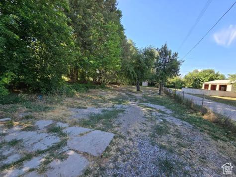 1700 E 3300 S Millcreek UT 84106