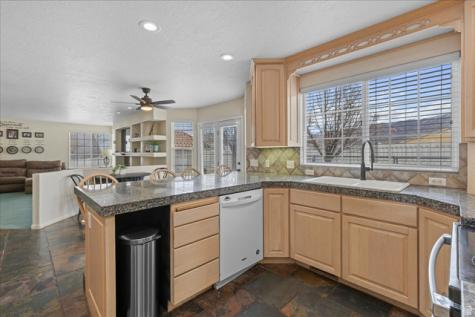 19 S 820 E Tooele UT 84074