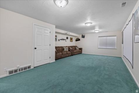 19 S 820 E Tooele UT 84074