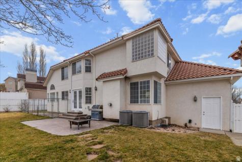 19 S 820 E Tooele UT 84074