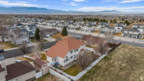 19 S 820 E Tooele UT 84074