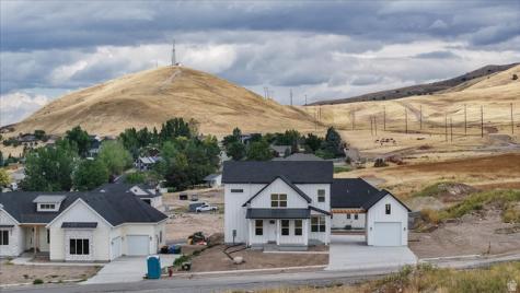 1153 E 160 N Hyde Park UT 84318
