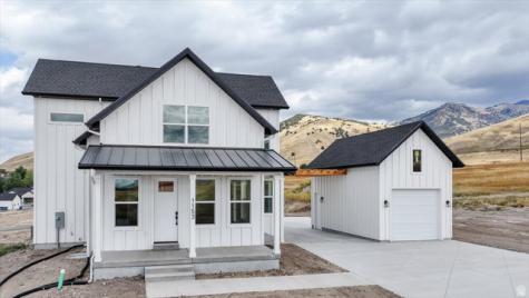 1153 E 160 N Hyde Park UT 84318