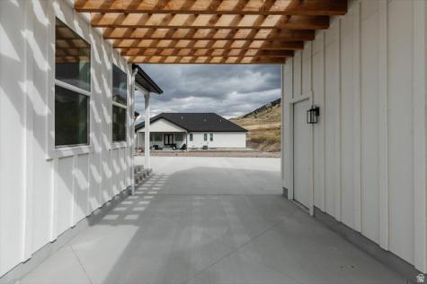 1153 E 160 N Hyde Park UT 84318