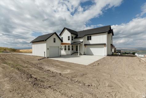 1153 E 160 N Hyde Park UT 84318