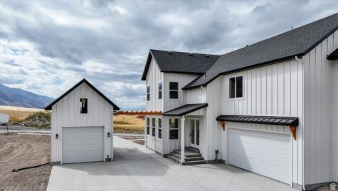 1153 E 160 N Hyde Park UT 84318