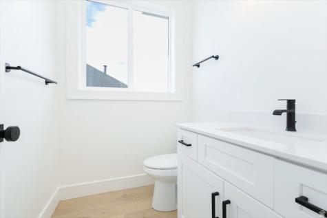1153 E 160 N Hyde Park UT 84318