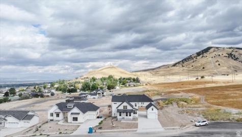 1153 E 160 N Hyde Park UT 84318