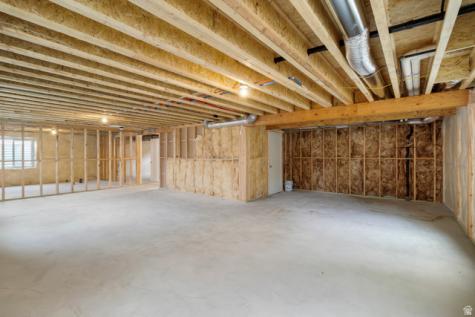 150 E 650 S Hyde Park UT 84318
