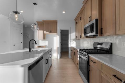 150 E 650 S Hyde Park UT 84318