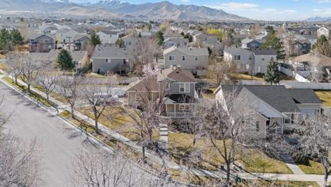 88 E Aparicio Drive Tooele UT 84074