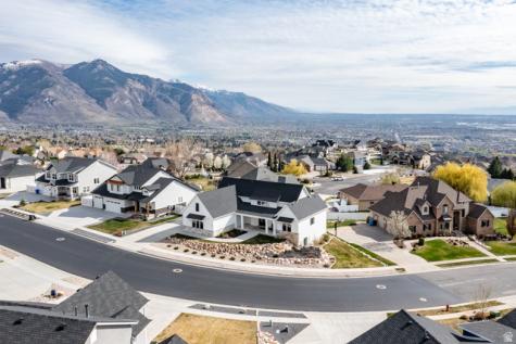 159 E 3900 N North Ogden UT 84414