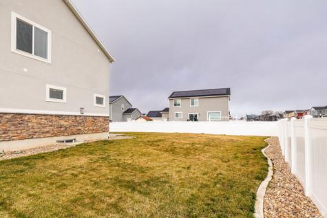 4068 W 1200 S Syracuse UT 84075