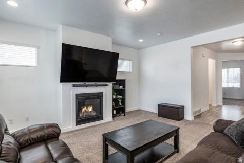 4068 W 1200 S Syracuse UT 84075