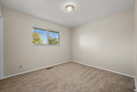 9203 S 220 E Sandy UT 84070