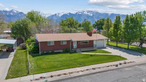 9203 S 220 E Sandy UT 84070