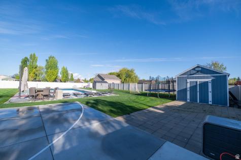 3328 W 1500 N Clinton UT 84015
