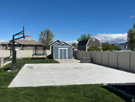 3328 W 1500 N Clinton UT 84015