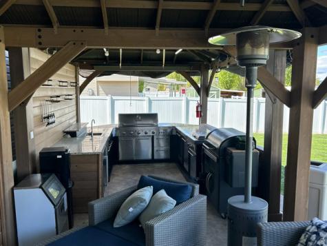 3328 W 1500 N Clinton UT 84015