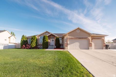 3328 W 1500 N Clinton UT 84015