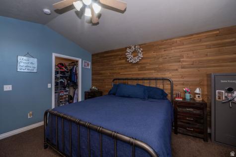 3328 W 1500 N Clinton UT 84015